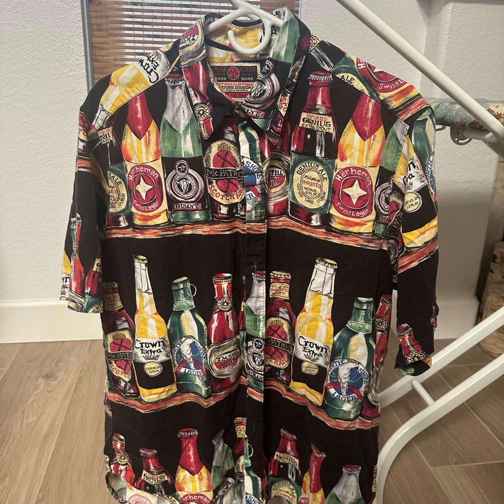 Beer short sleeve button down large